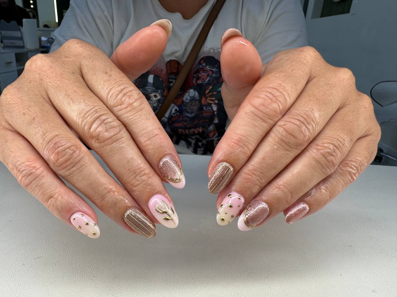 T Nails & Spa - Under New Ownership nail photo 5