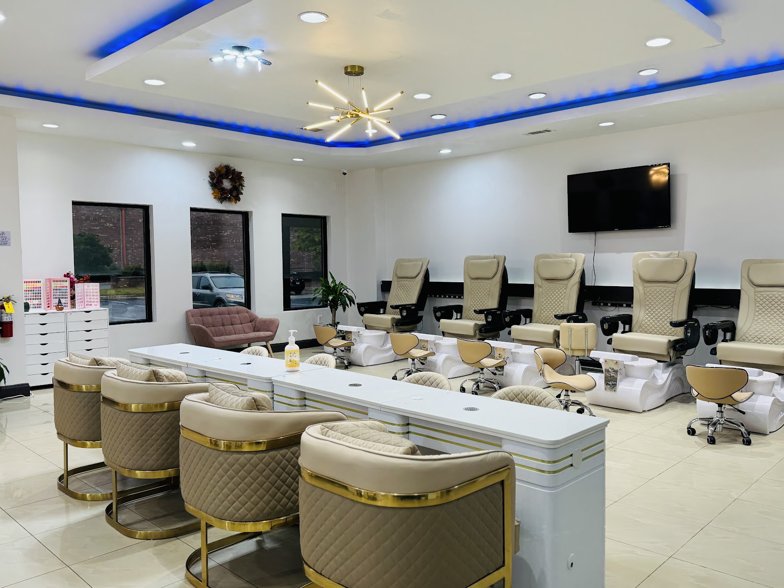 T Nails & Spa - Under New Ownership nail photo 8